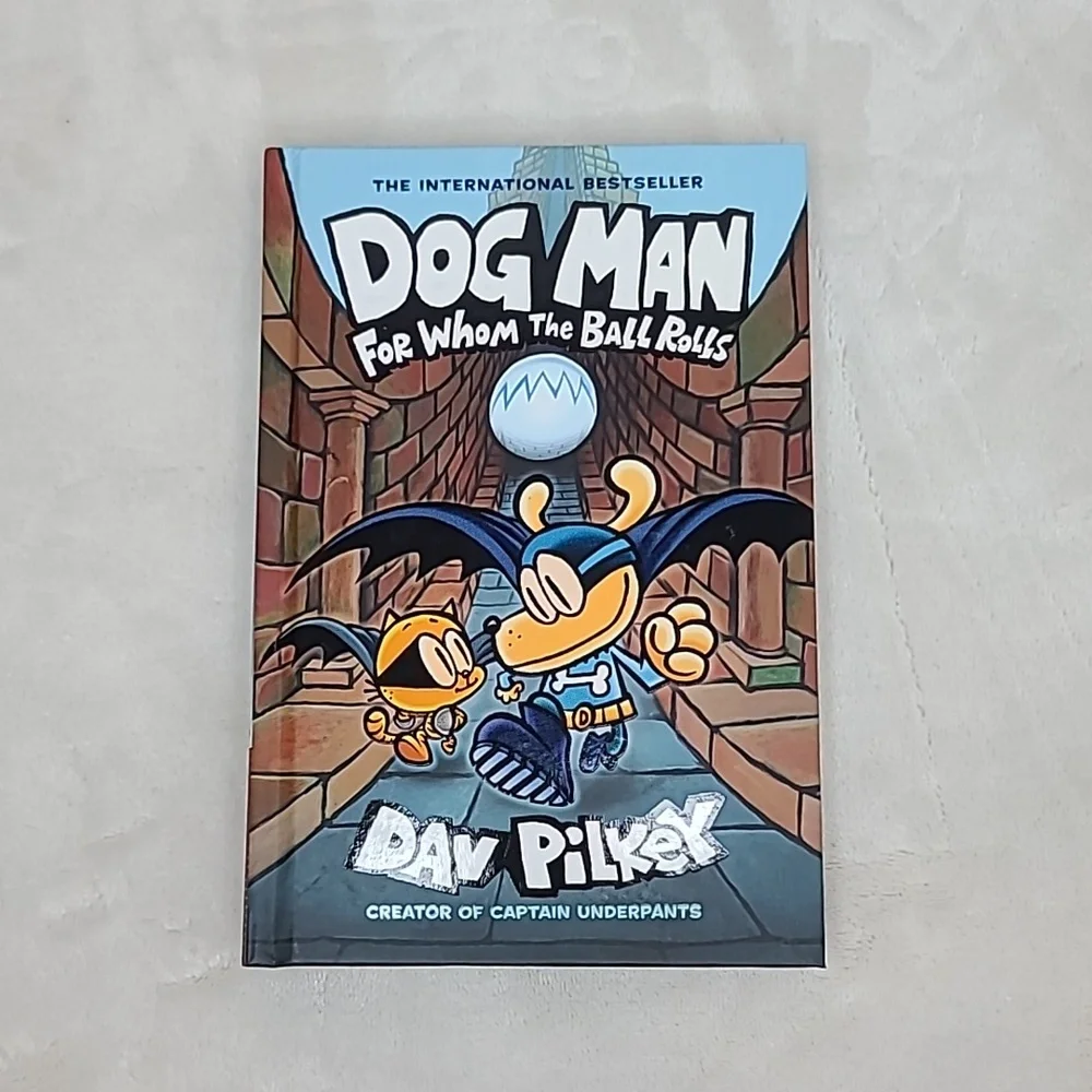 Kids/Children's Illustrated Captain Underpants and Dog Man Two Books Dav Pilkey